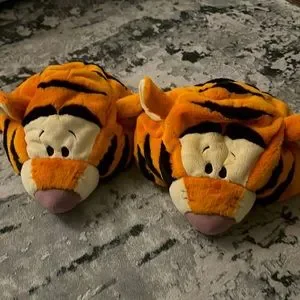 Disney | Accessories | Tokyo Disney Matching Tigger Plush  display picture 2